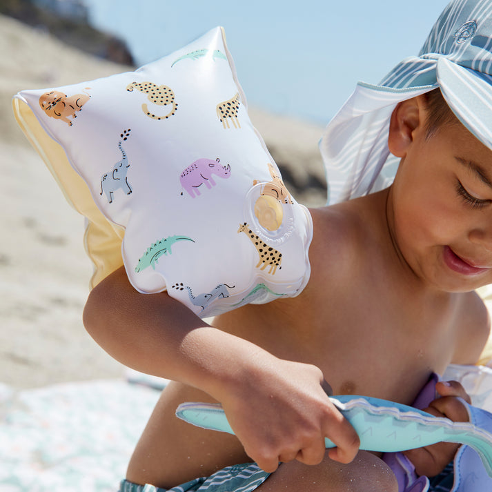 Swim Essentials Inflatable Arm Bands -  Wild Life, 2-6 yrs image 3