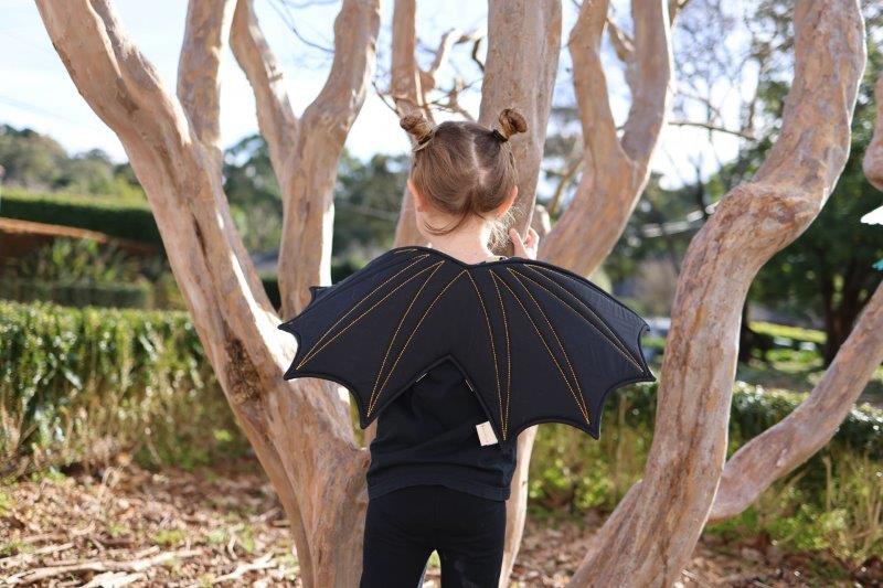 Fabelab - Dress up - Wings - Bat Black, 65 cm image 4