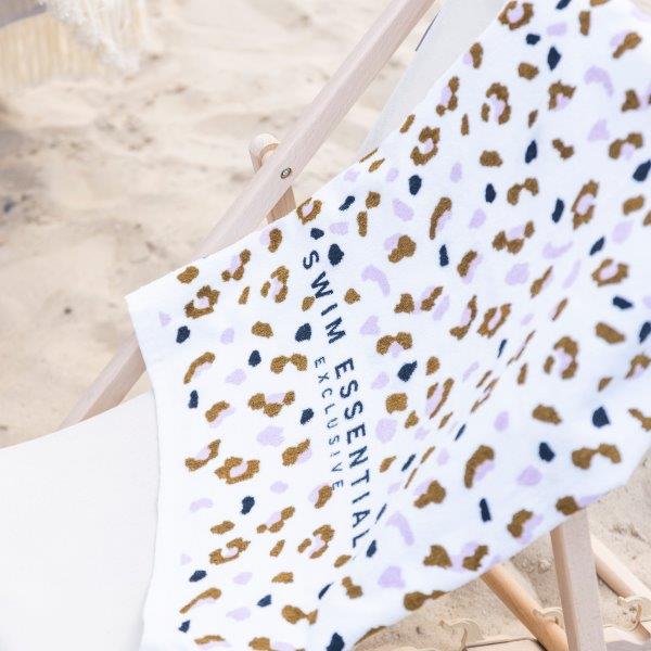Swim Essentials Luxe Beach Towel - Khaki Leopard, 135 x 65 cm image 3