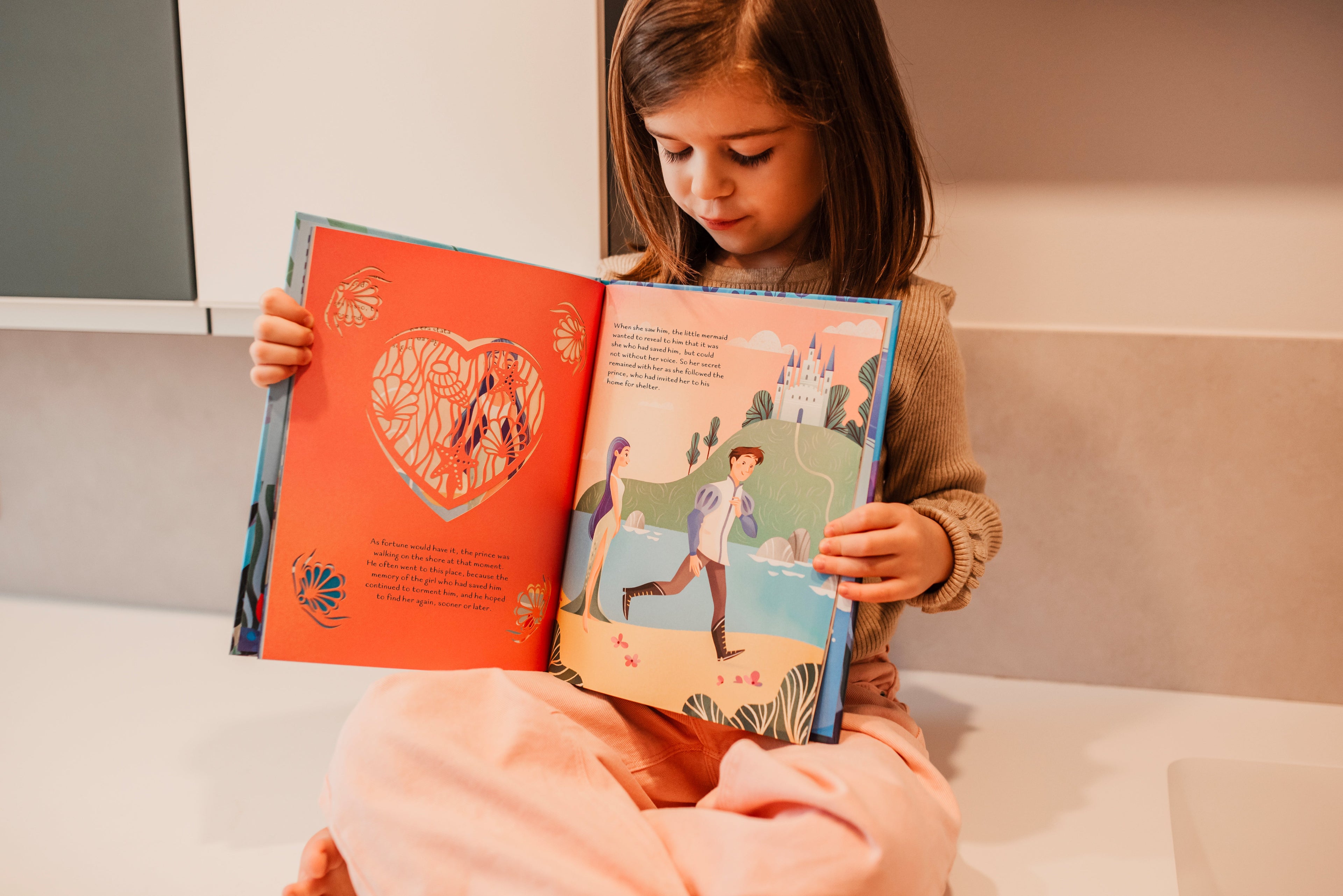 Sassi - Die-Cut, Fairy Tale Book - The Little Mermaid image 2