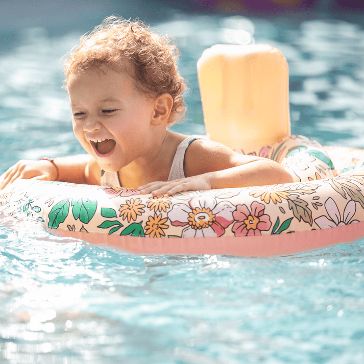 Swim Essentials Inflatable Baby Swimseat - Blossom, 0-1 yrs image 2
