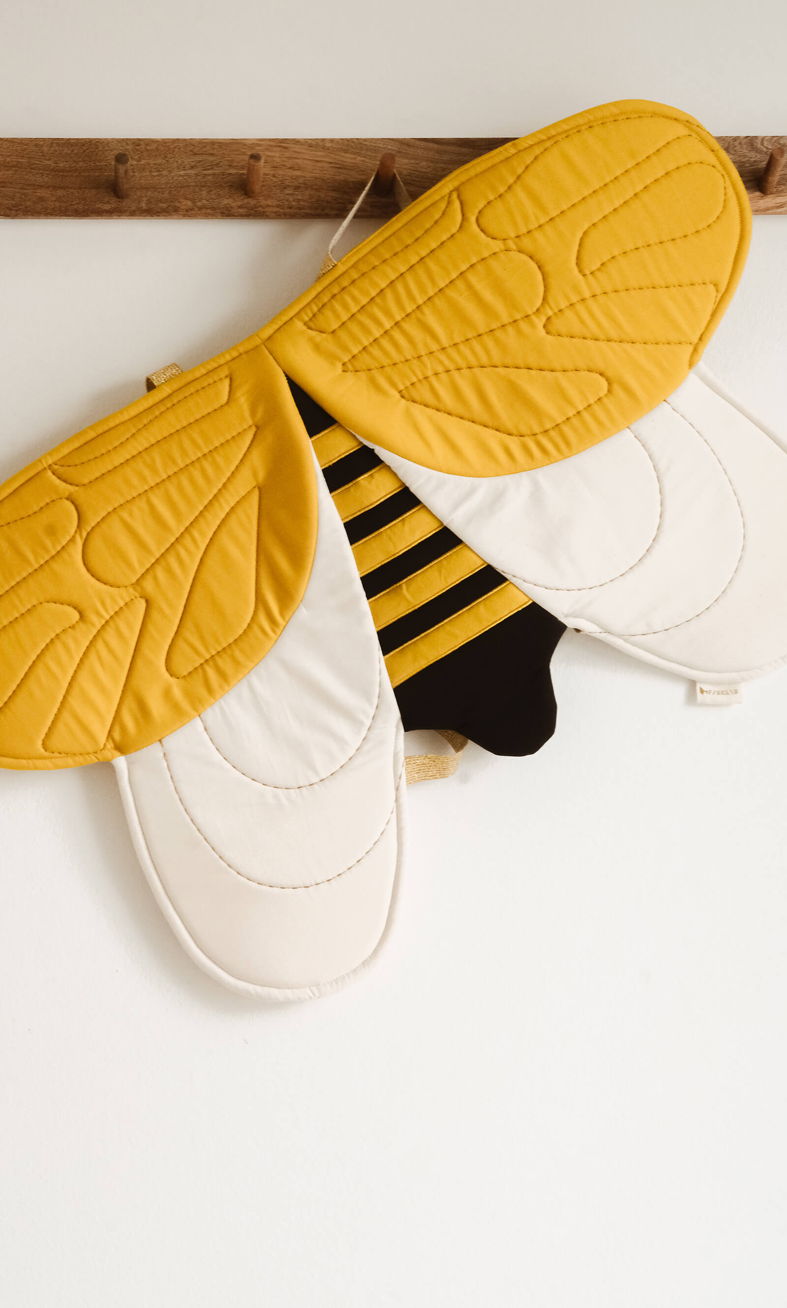 Fabelab - Dress Up - Wings - Bee image 5