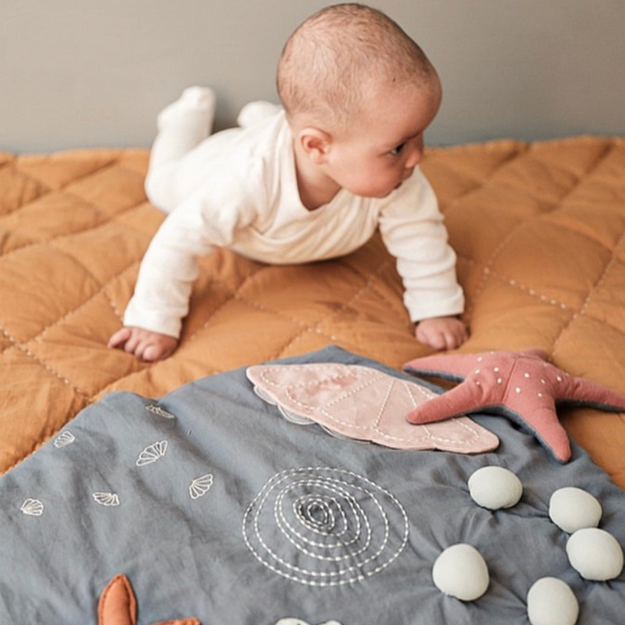 Fabelab - Activity Blanket - Travel Size - Underwater, 50 cm image 2