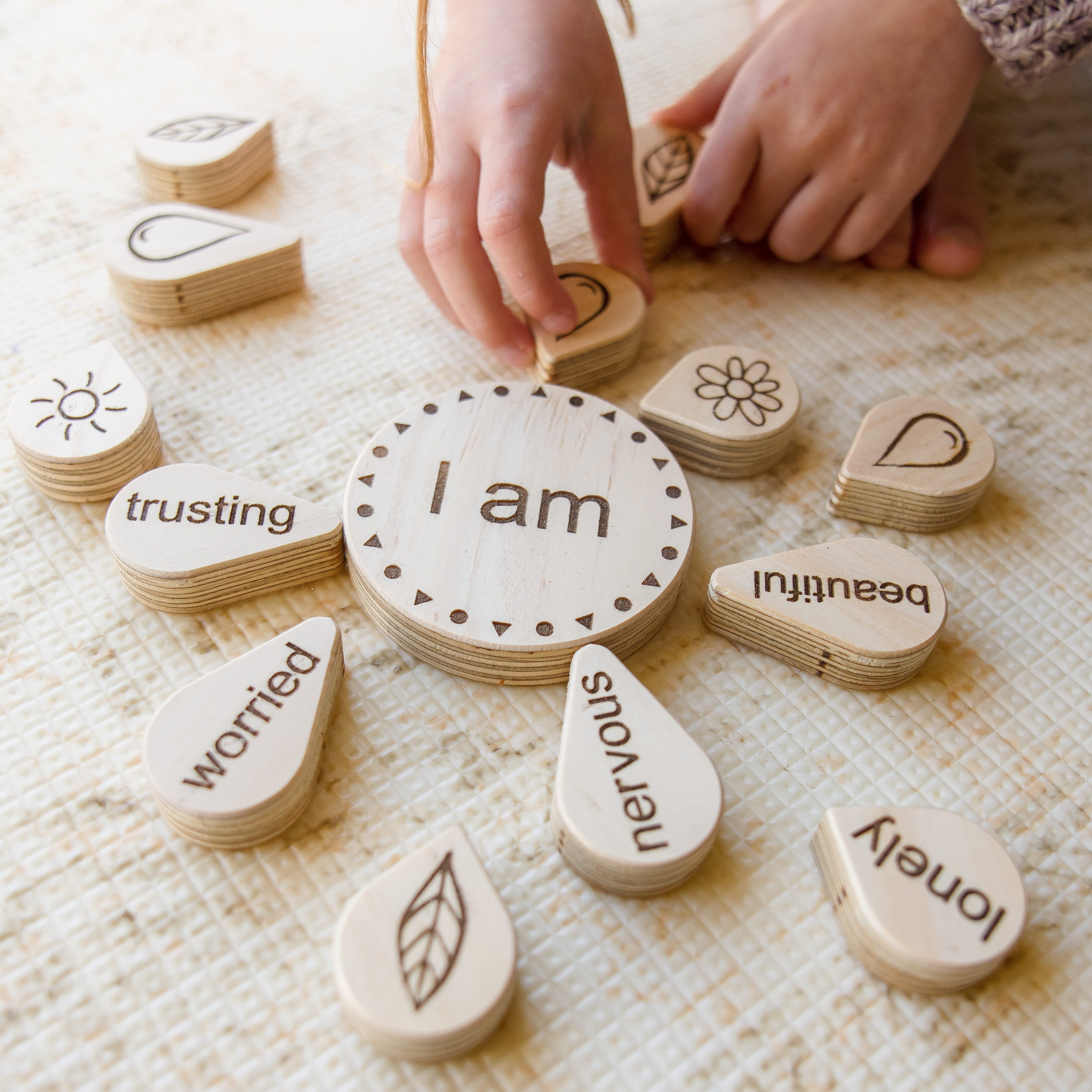 in-wood I am Mandala Puzzle, 16 pcs image 2