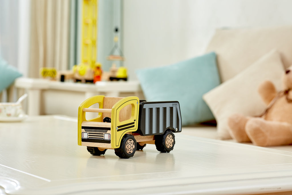 Wooden Dump Truck image 2