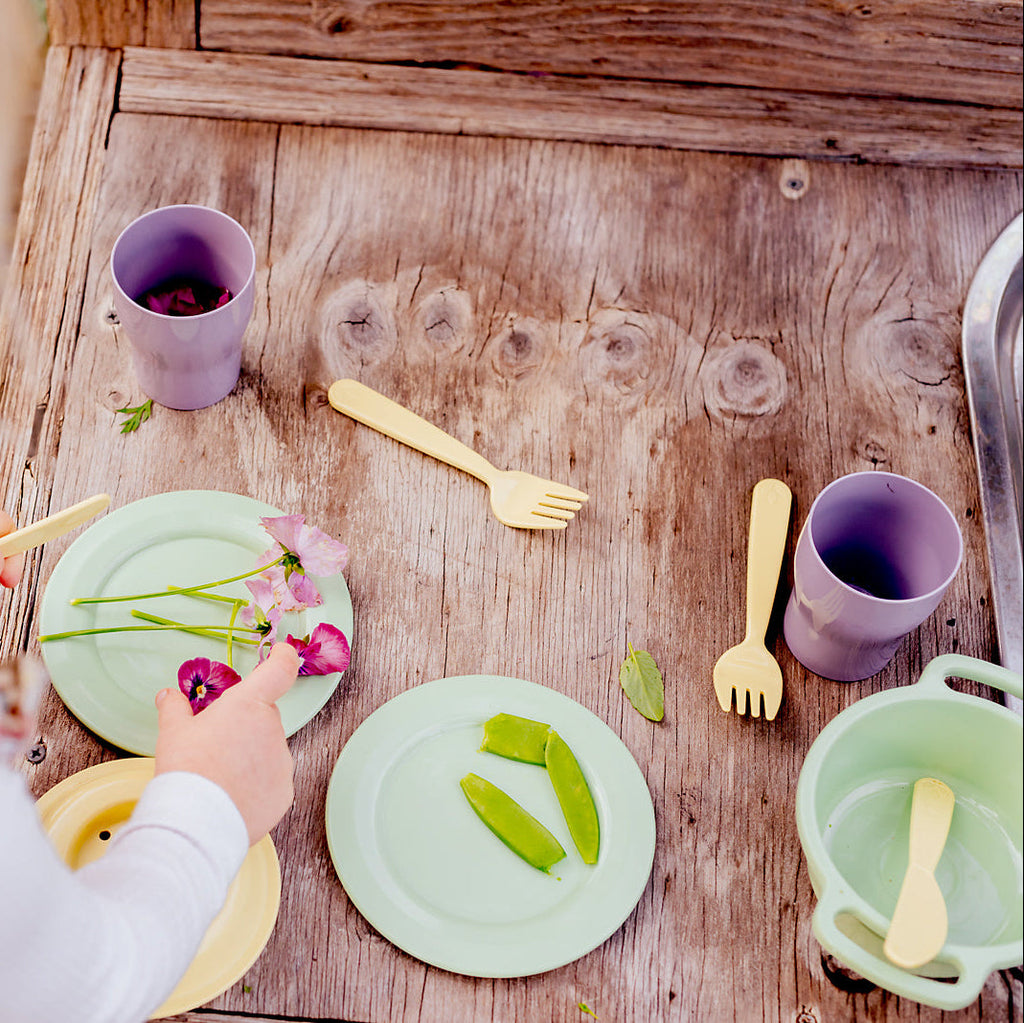 Plasto "I'M GREEN" BioPlastic Dinner set for 4, 19 pcs image 2