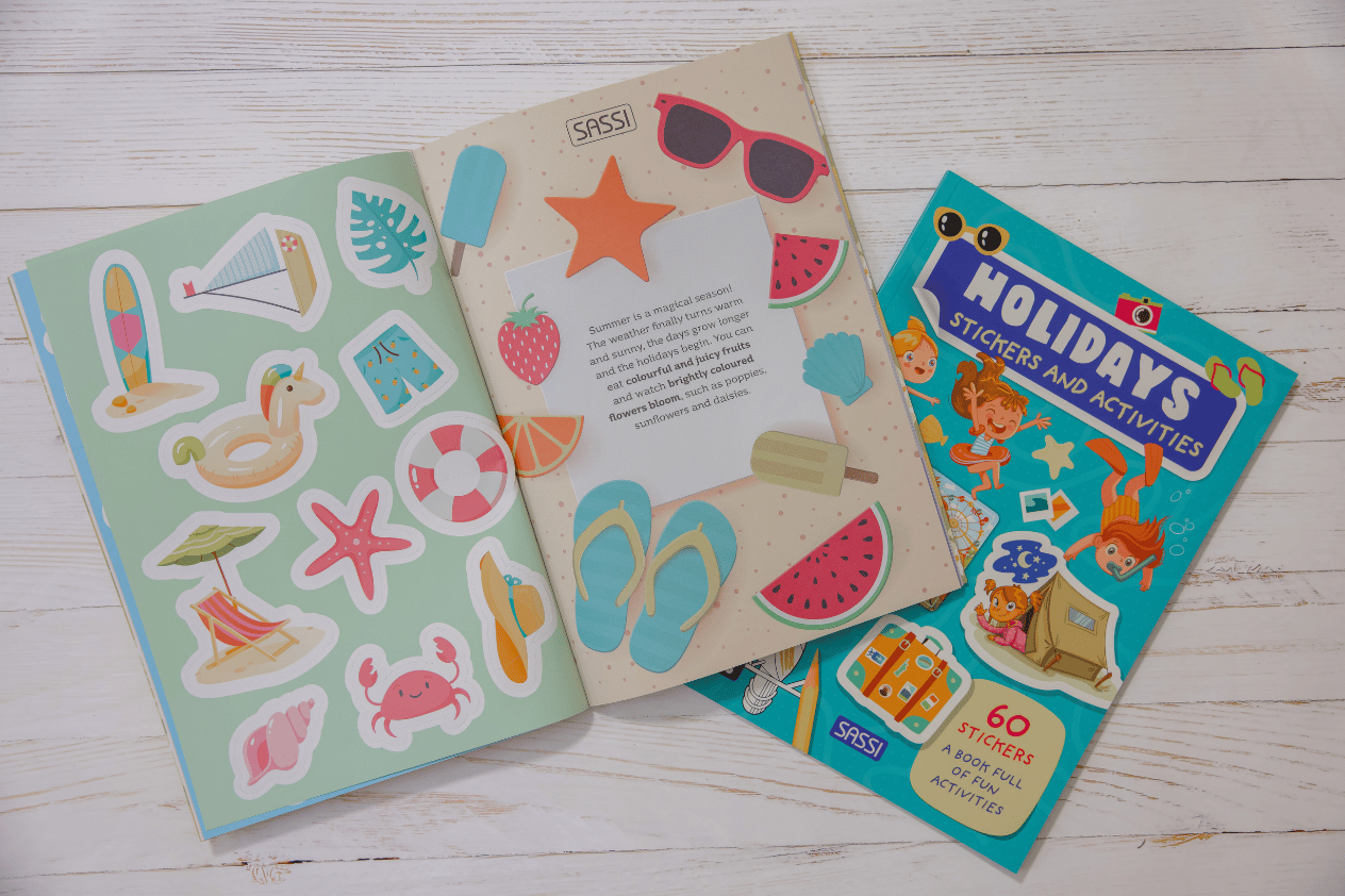 Sassi Stickers and Activities Book - Holidays image 2