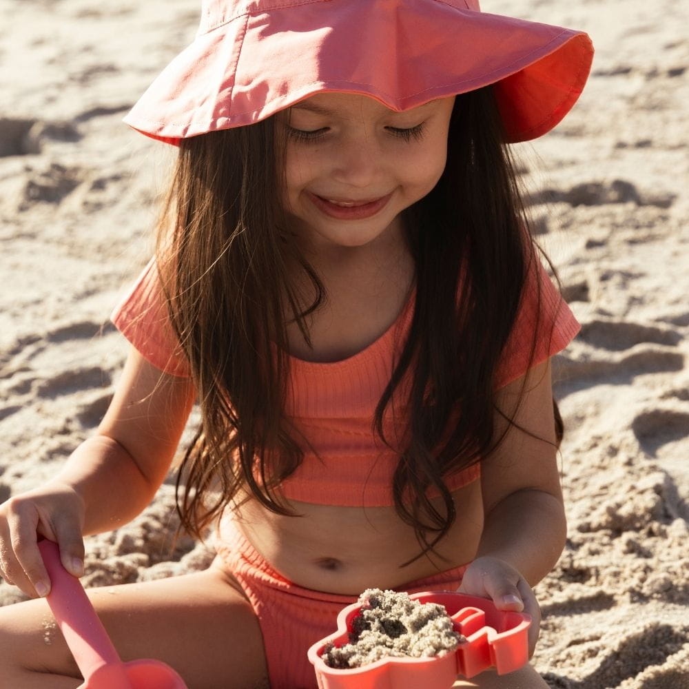 Swim Essentials Beach Bucket Set - Shell-tastic image 8